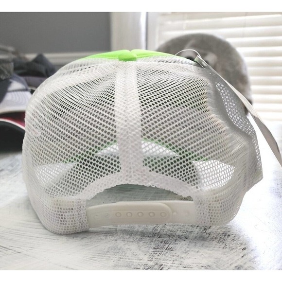 NINTENDO Trucker Hat Neon Green Mesh SnapBack Brand New With Tags Cap America - Picture 6 of 9